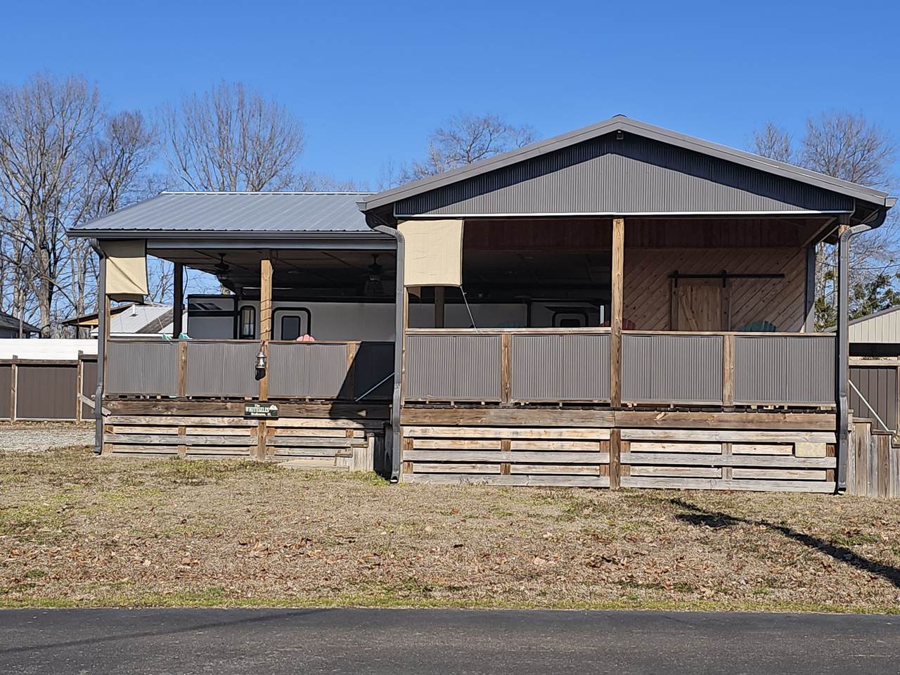 628 River Rd - Photo 1