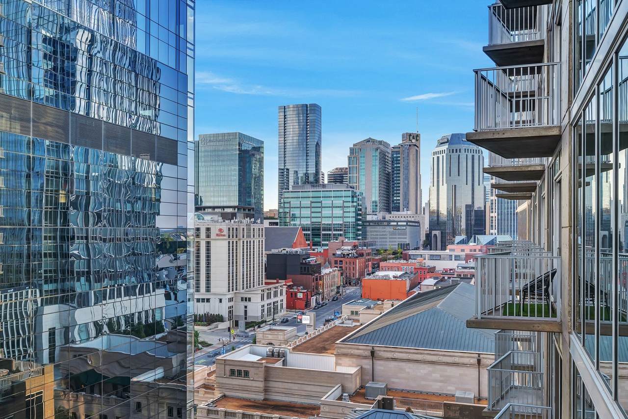 301 Demonbreun St - Photo 1