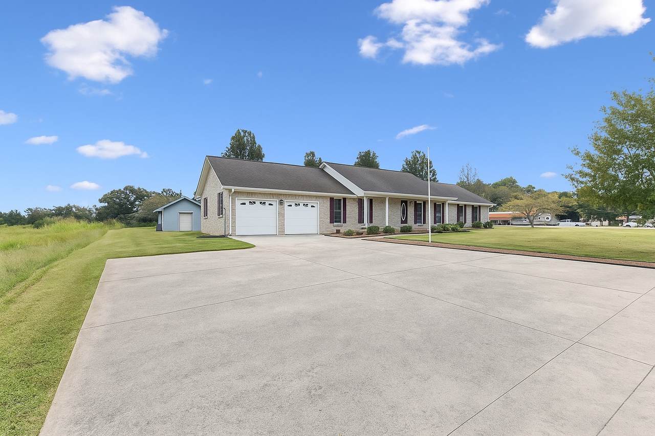 339 Old Blue Springs Rd - Photo 1