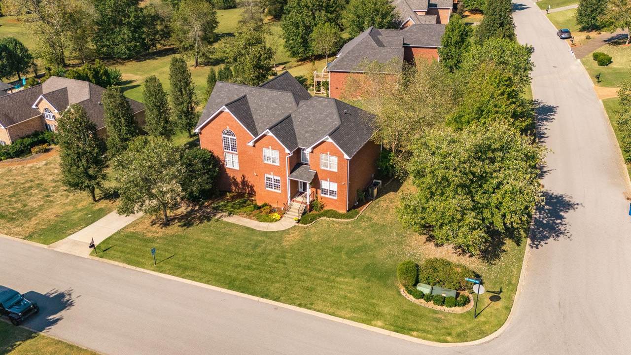 135 N Wynridge Way - Photo 1