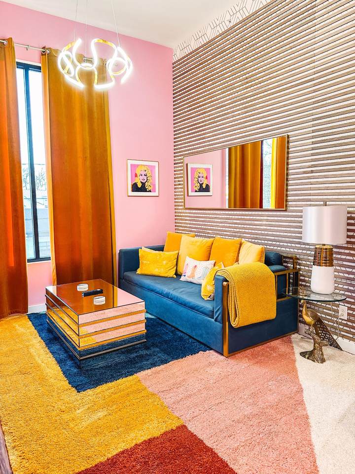 916 Buchanan St - Photo 1