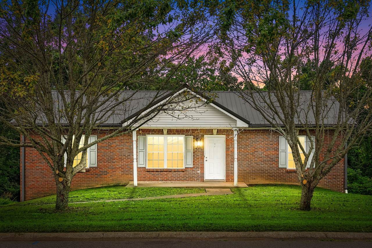 3366 N Henderson Way - Photo 1