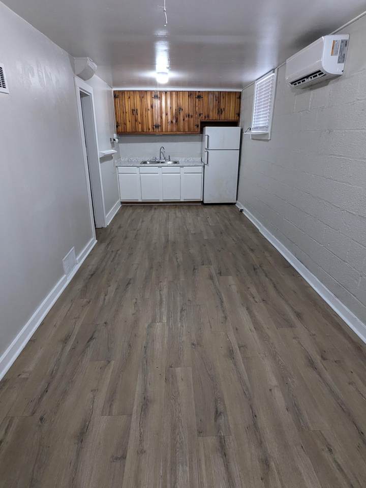 1517 Sweetbriar Ave - Photo 1