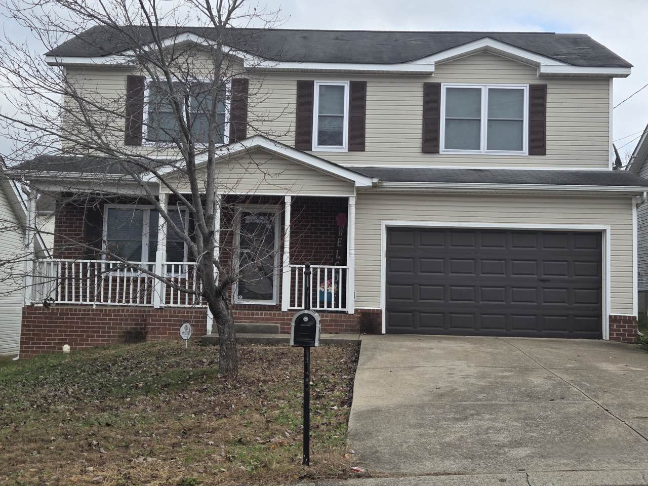 330 Sarna Dr - Photo 1