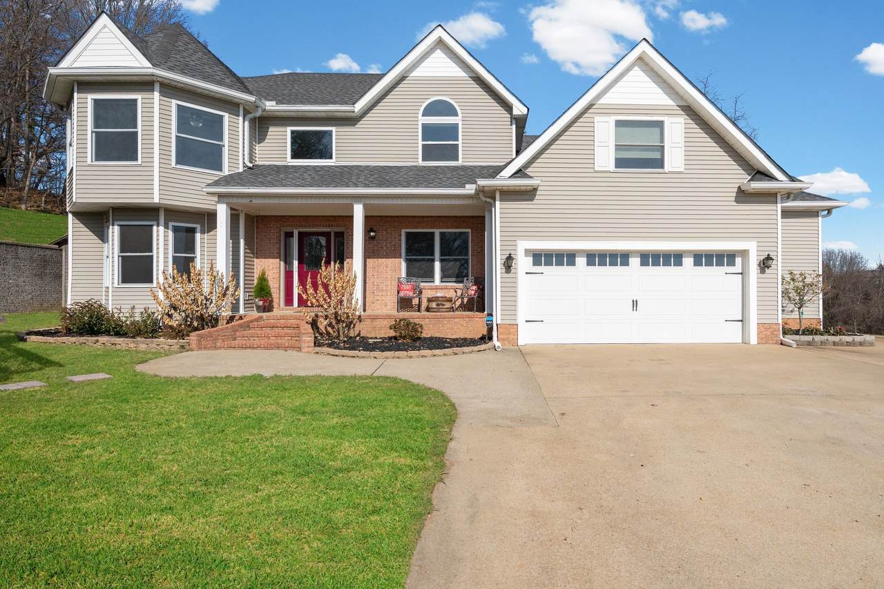 1640 Ramblewood Dr - Photo 1