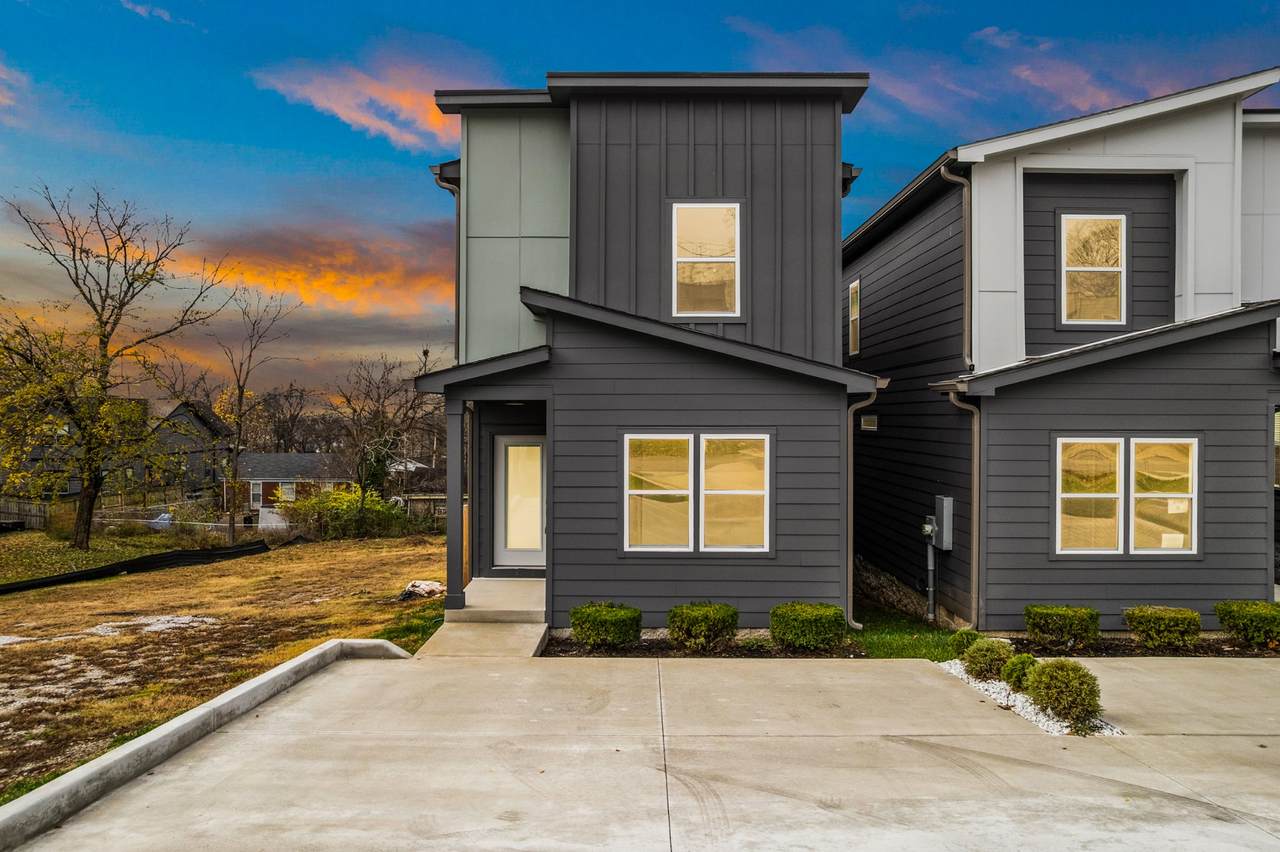 2118A Burns St - Photo 1