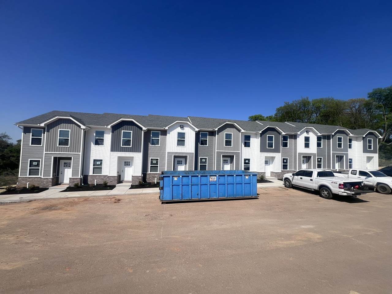 919 Martin St Building B - Photo 1