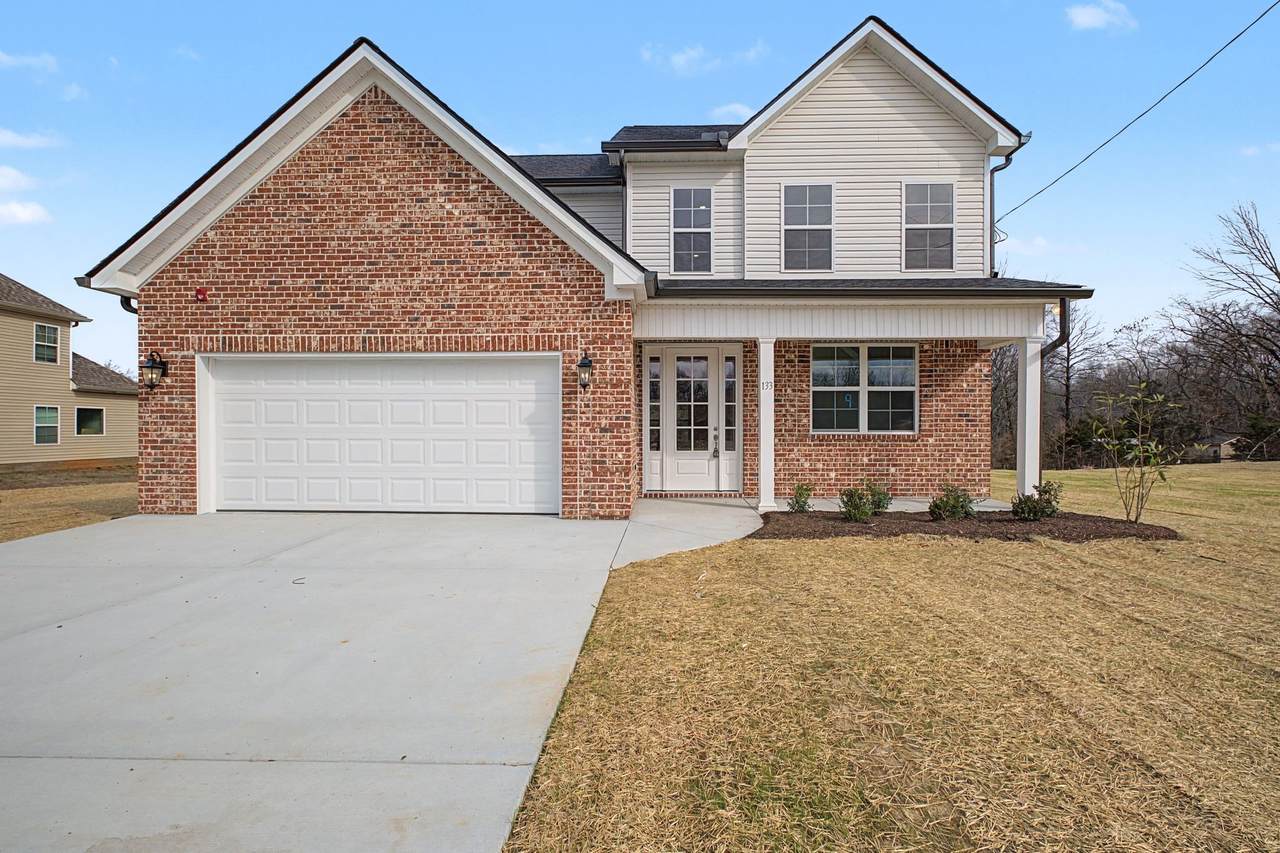 133 Traveller Ln - Photo 1