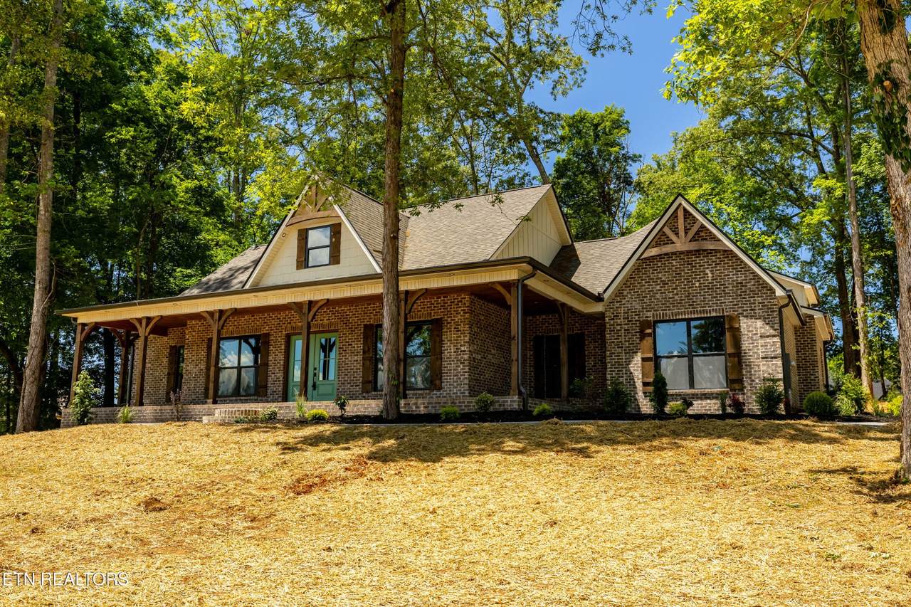 5816 Caswell Drive - Photo 1