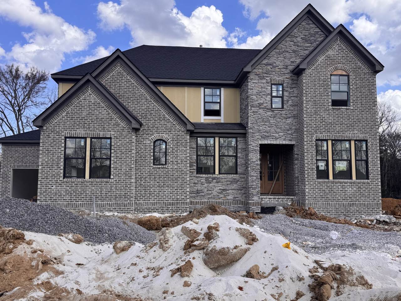 5924 Luke Court - Photo 1