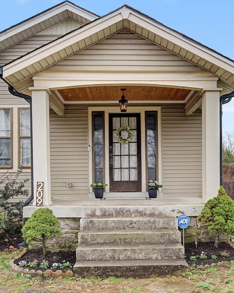 209 Mccall St - Photo 1