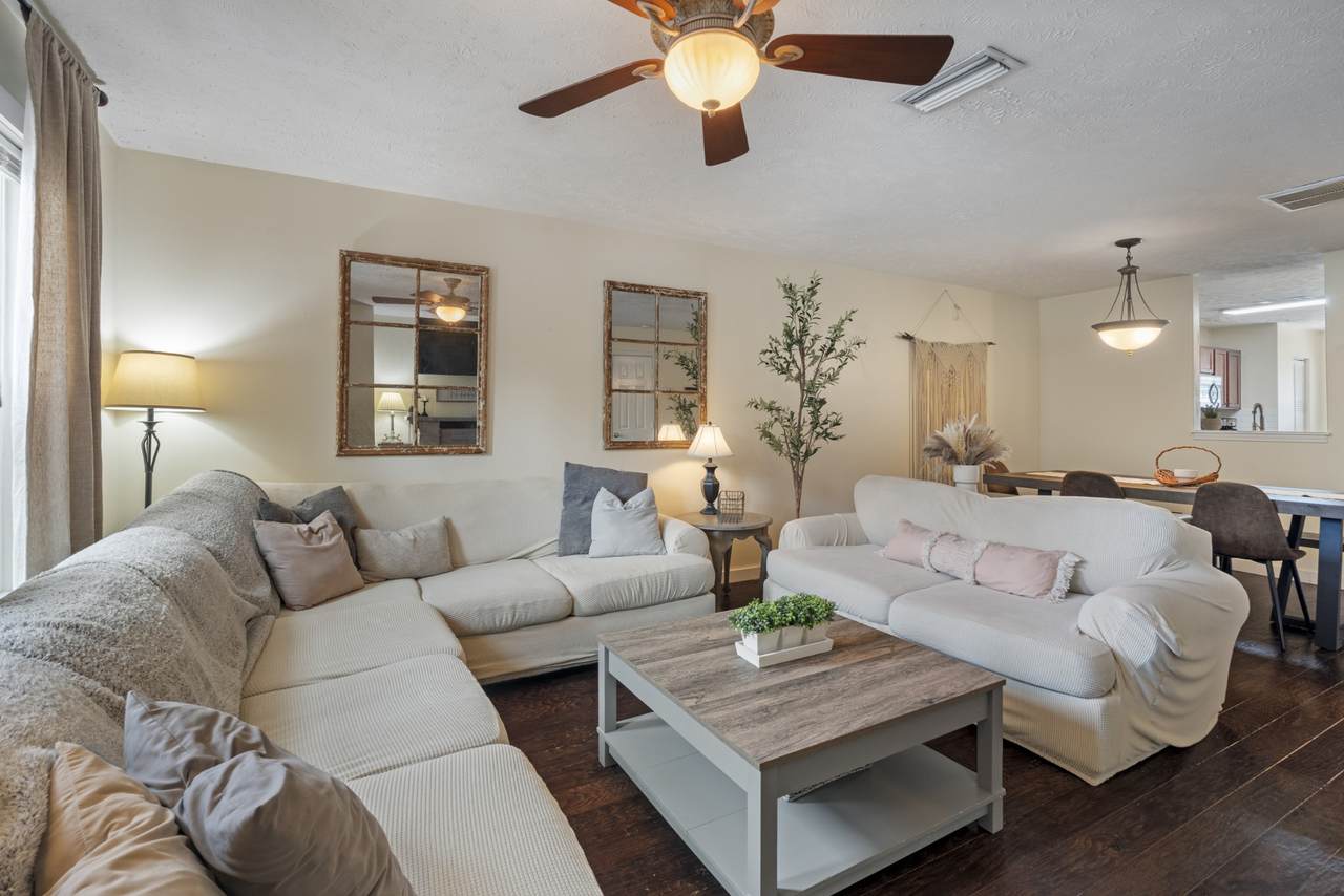 5830 Monroe Xing - Photo 1