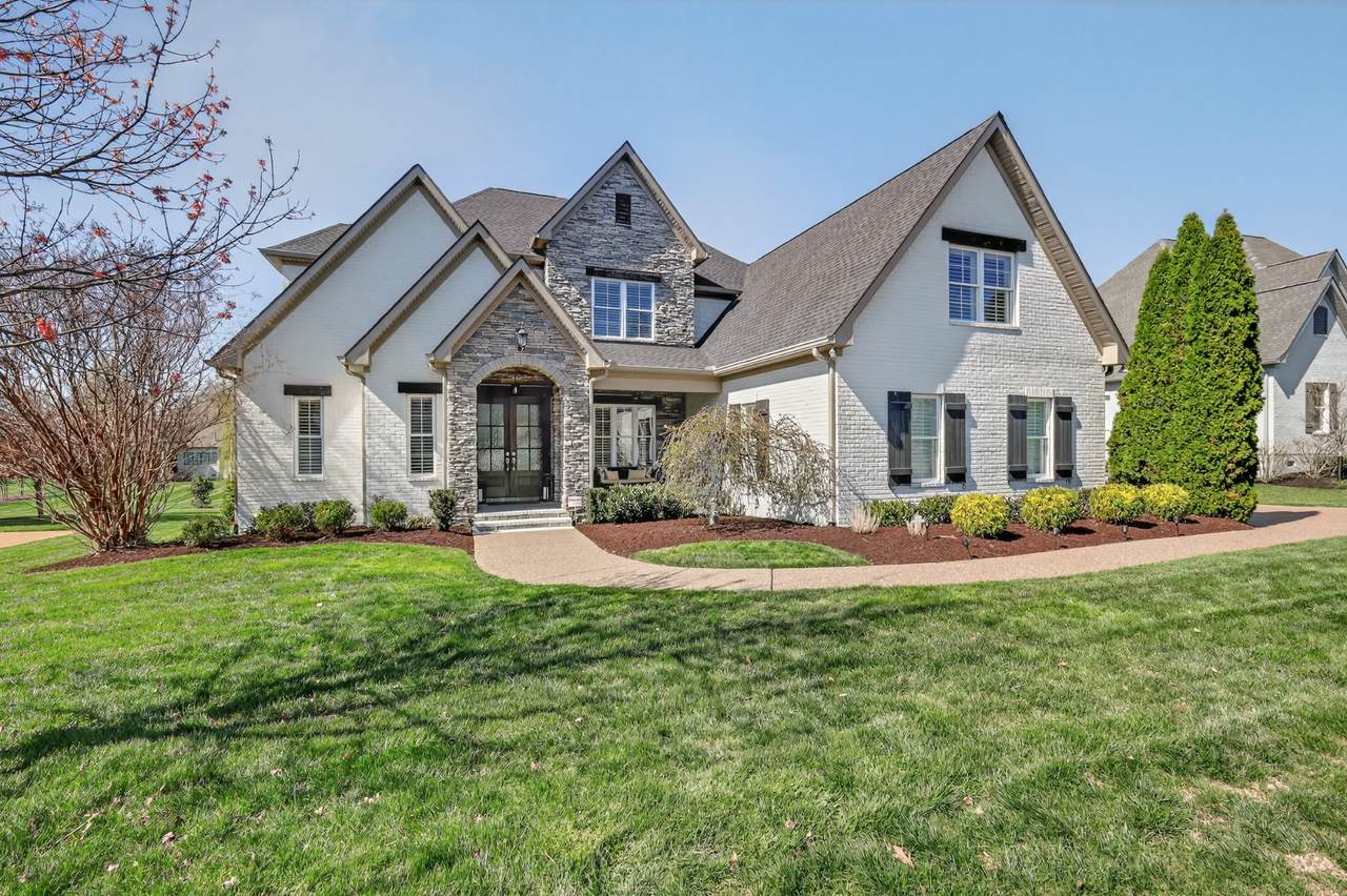 1244 Potter Ln - Photo 1