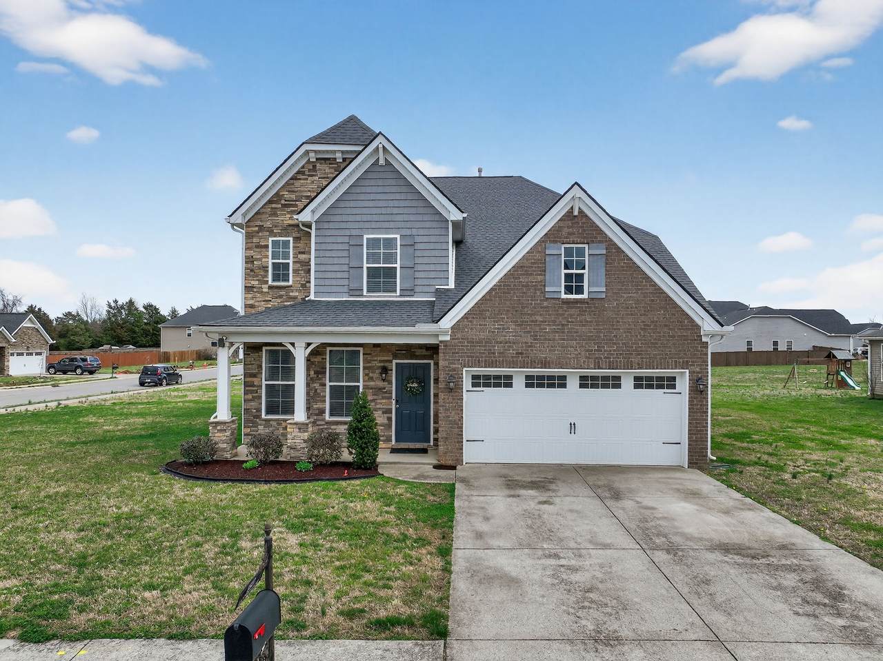 3527 Lantern Ln - Photo 1