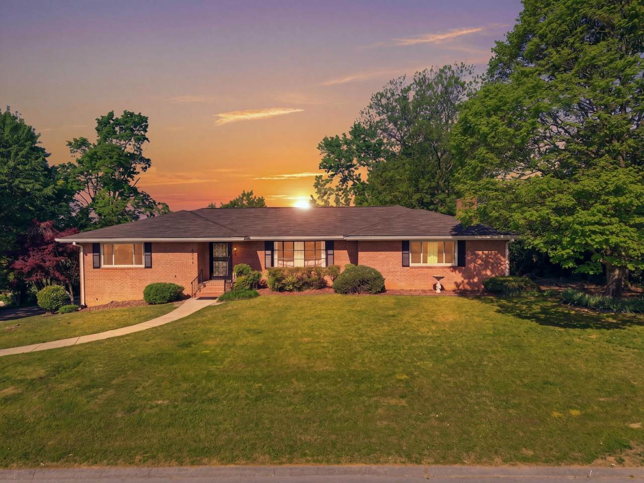 1511 Bunker Hill Drive - Photo 1
