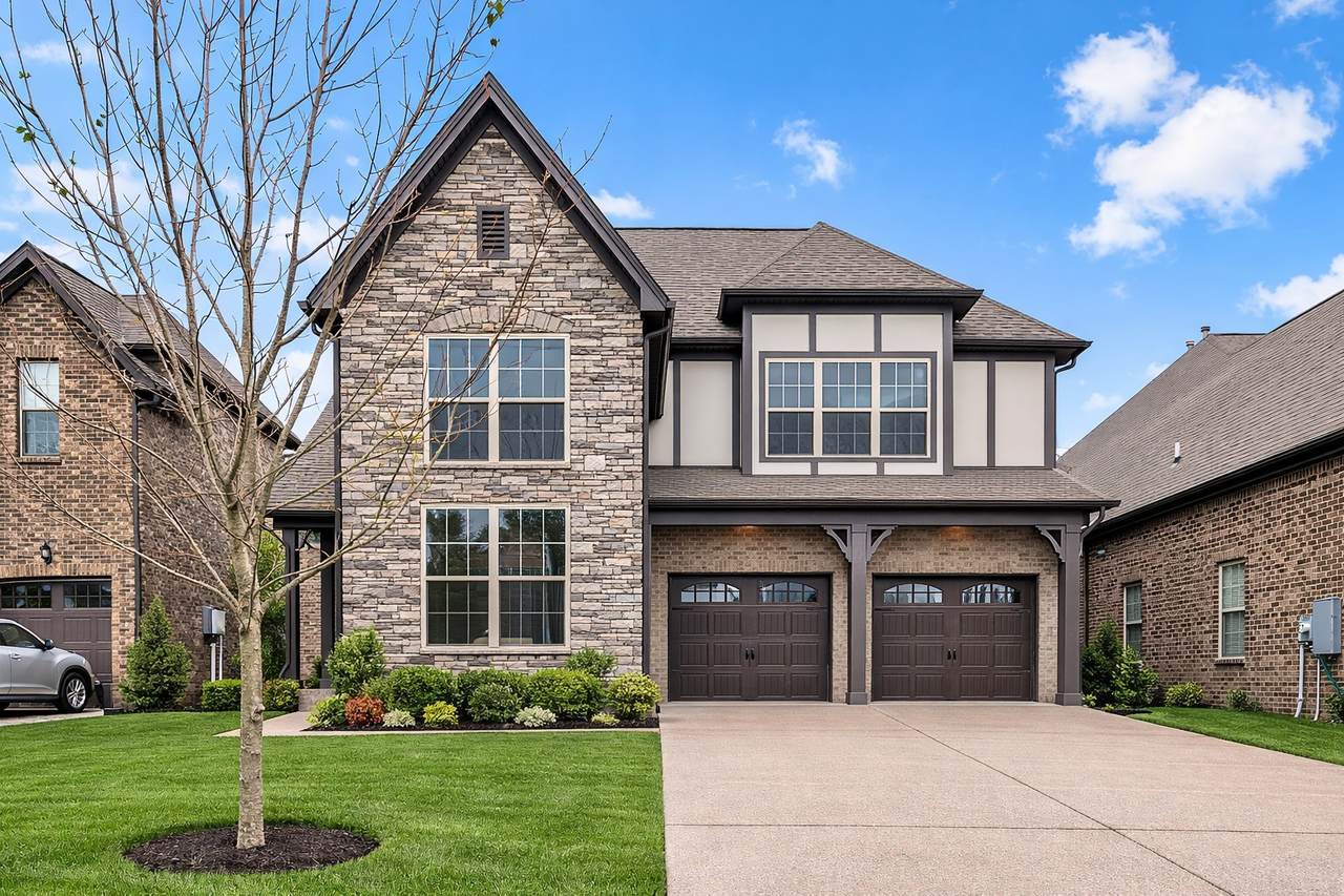 4651 Maryweather Ln - Photo 1