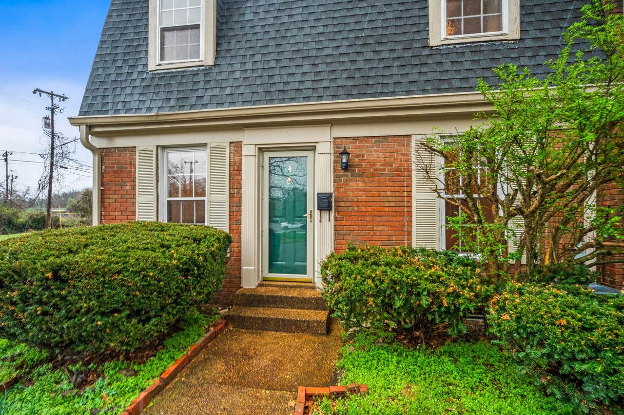 323 Forest Park Rd - Photo 1