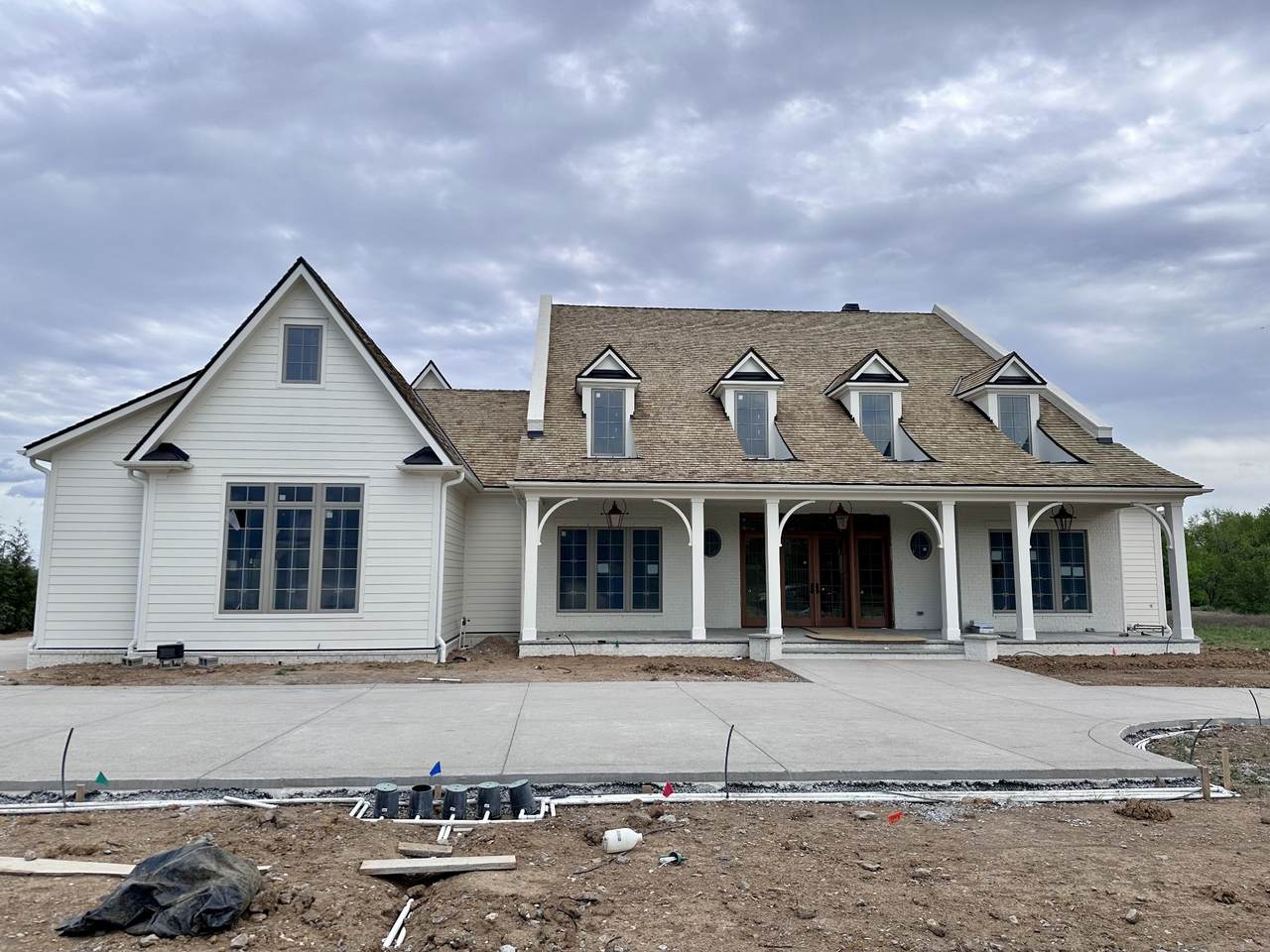 1100 Mccall Ct - Photo 1