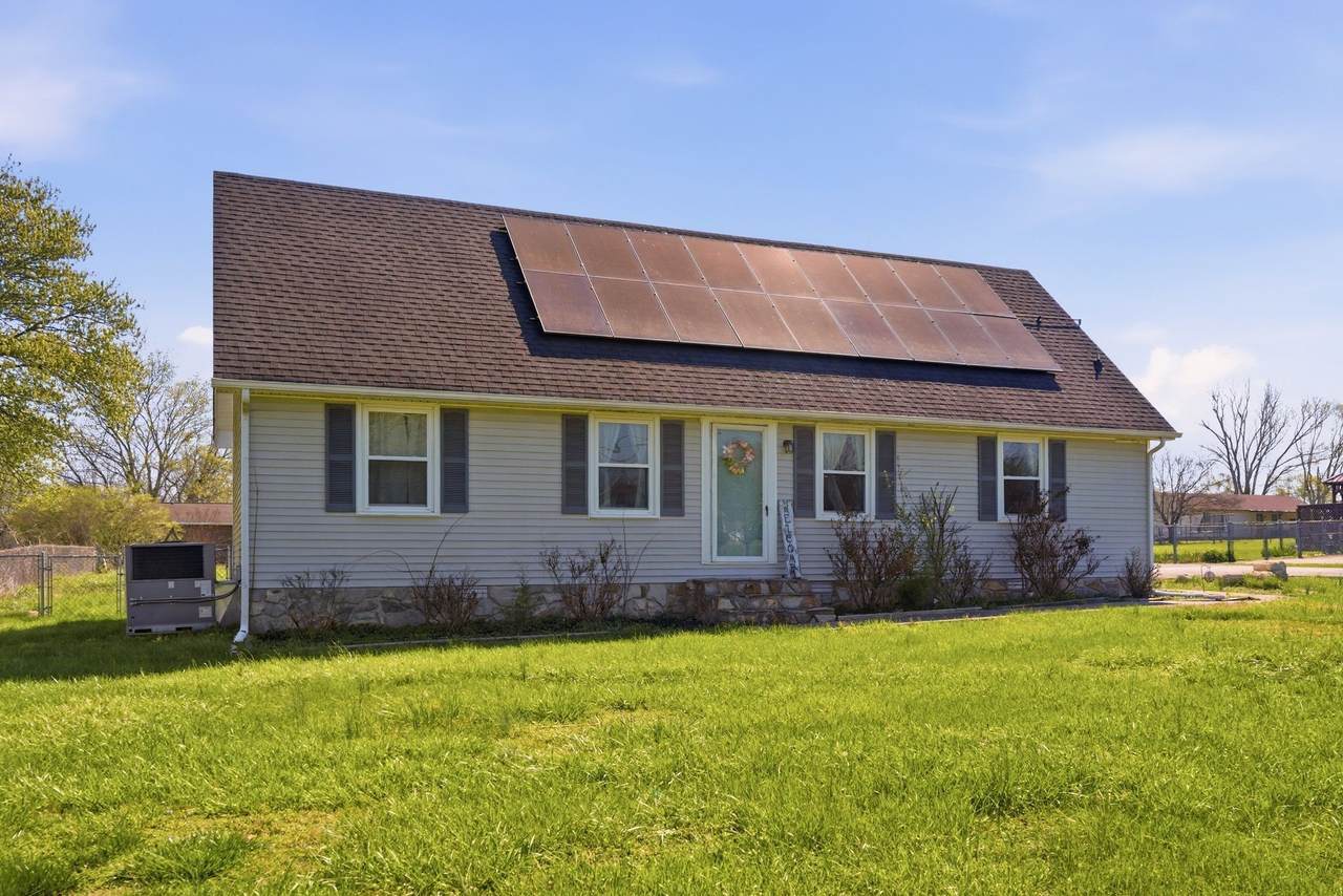 202 Virginia Dr - Photo 1