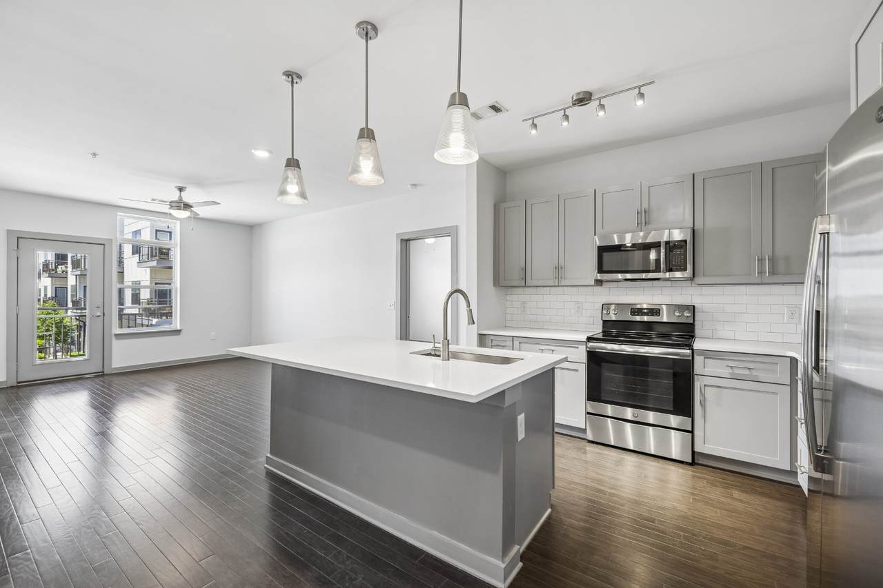 1638 54th Ave - Photo 1