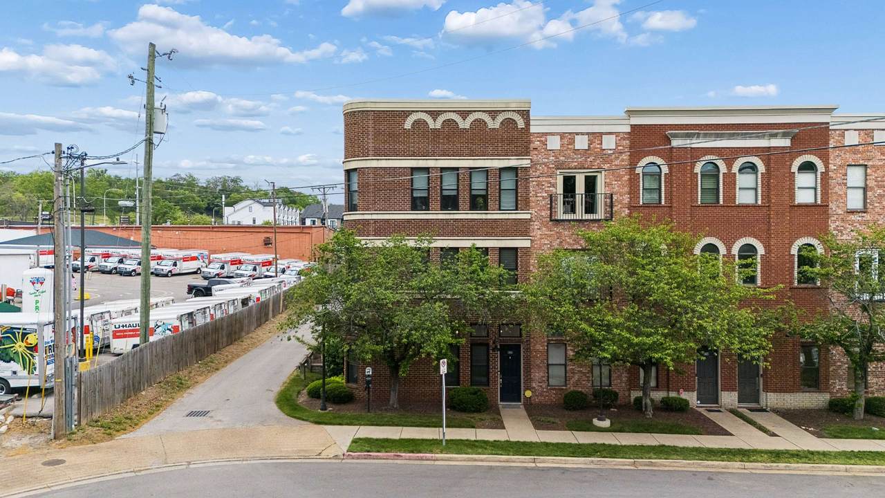 https://bt-photos.global.ssl.fastly.net/nashville/1280_boomver_4_RTC3170477-1.jpg