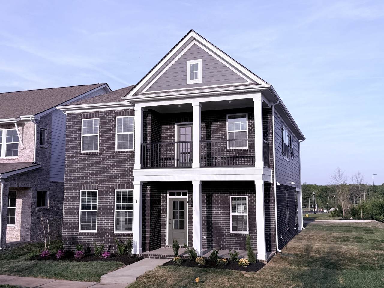 2705 Wilkinson Pike - Photo 1