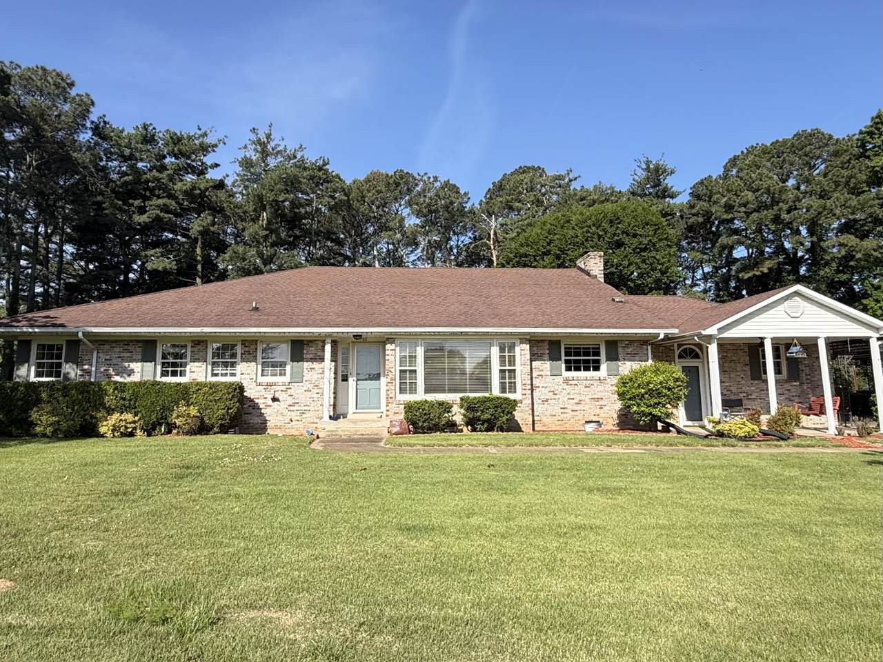 780 Hull Ave - Photo 1