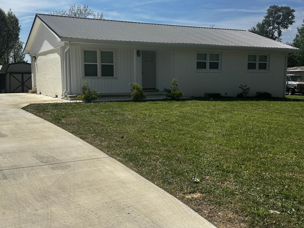 307 Randall St - Photo 1