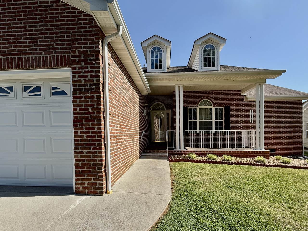 253 Fyke Dr - Photo 1