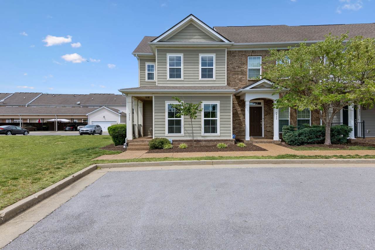 https://bt-photos.global.ssl.fastly.net/nashville/1280_boomver_3_RTC3193776-1.jpg