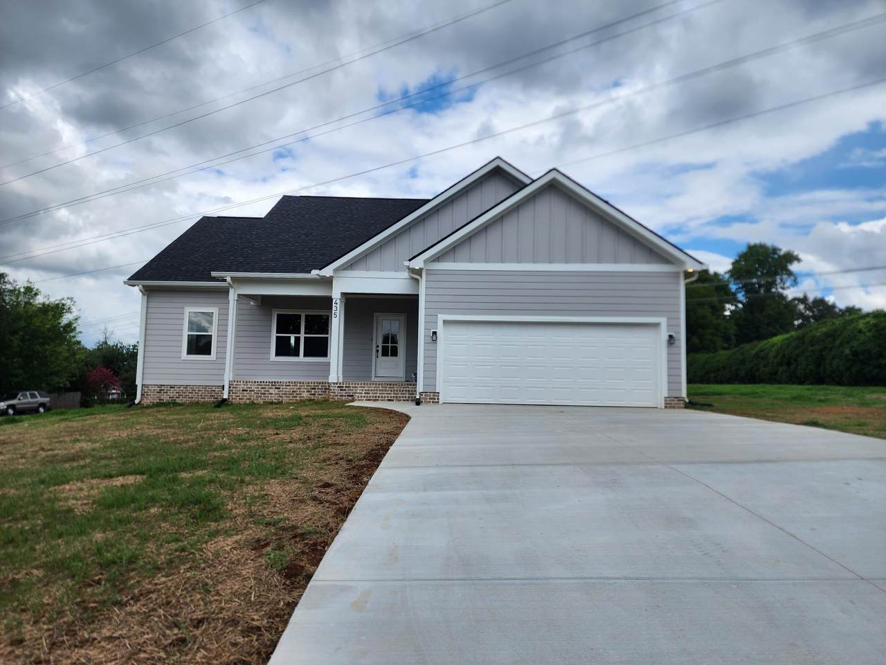 435 Tremont Drive - Photo 1
