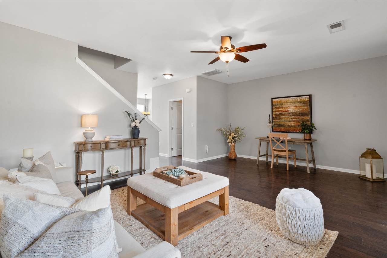 2307 Farrington Pl - Photo 1