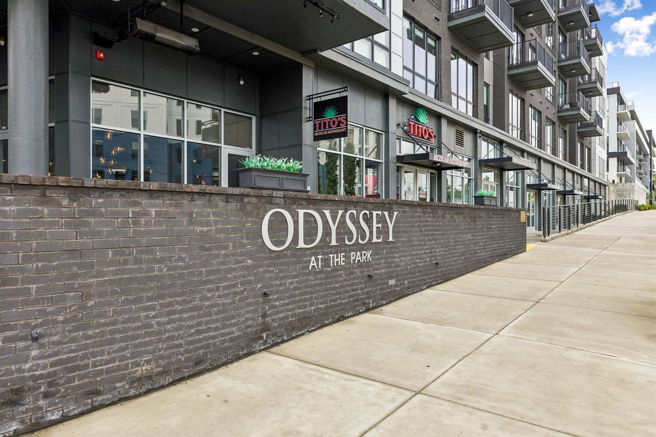 303 31st Ave - Photo 1