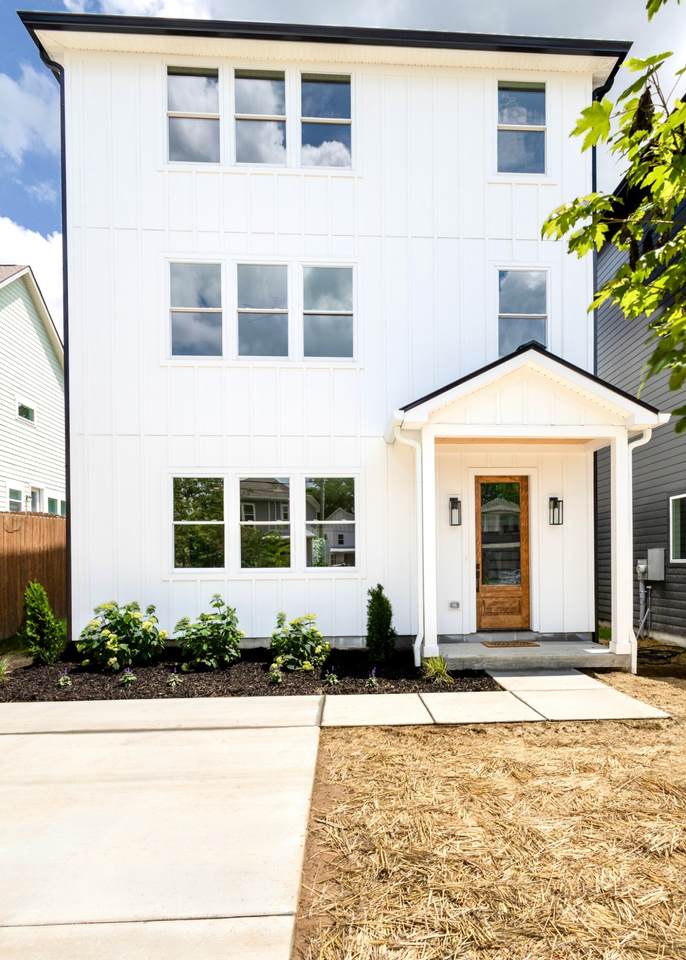 602 James Ave - Photo 1