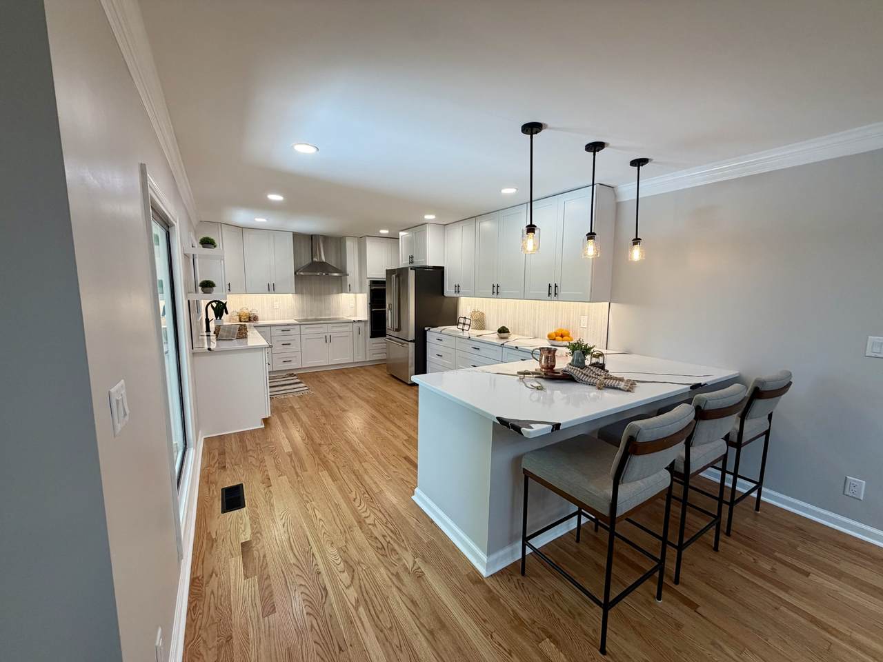 https://bt-photos.global.ssl.fastly.net/nashville/1280_boomver_3_RTC3245564-1.jpg