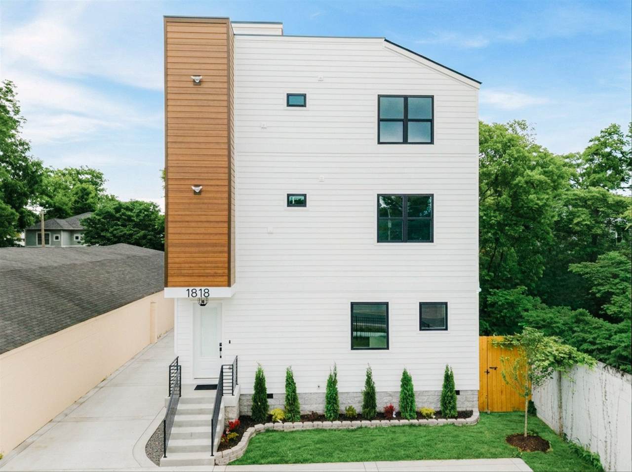 1818 Dr Db Todd Jr Blvd - Photo 1