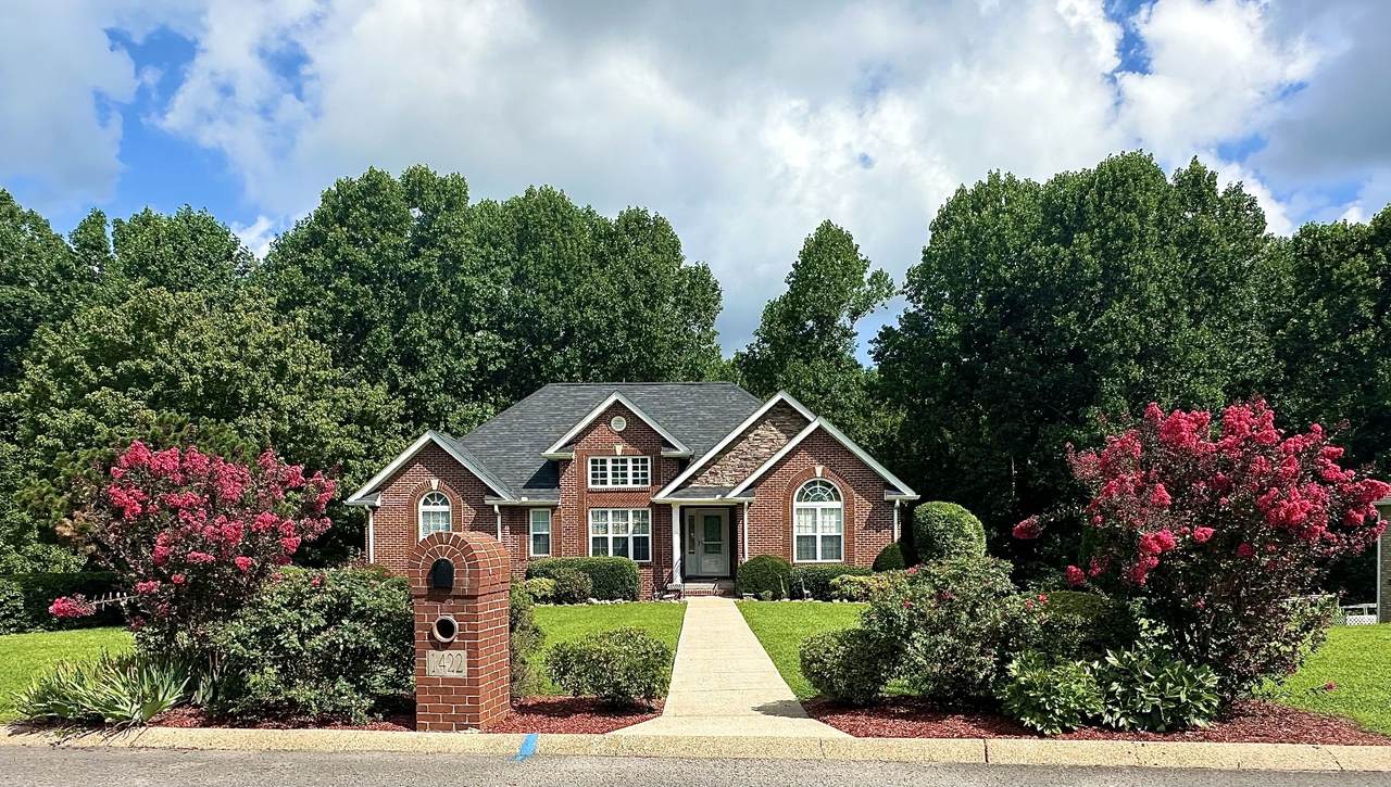 1422 Grassland Dr - Photo 1