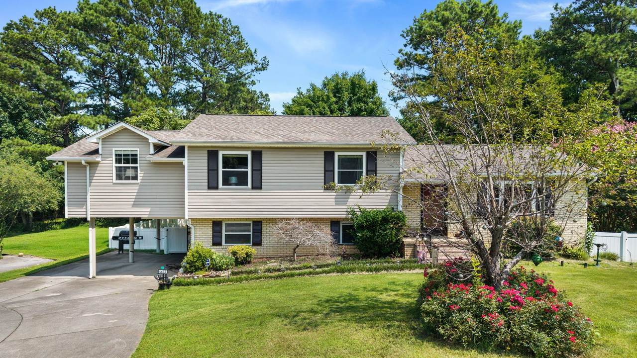 4632 Nell Avenue - Photo 1