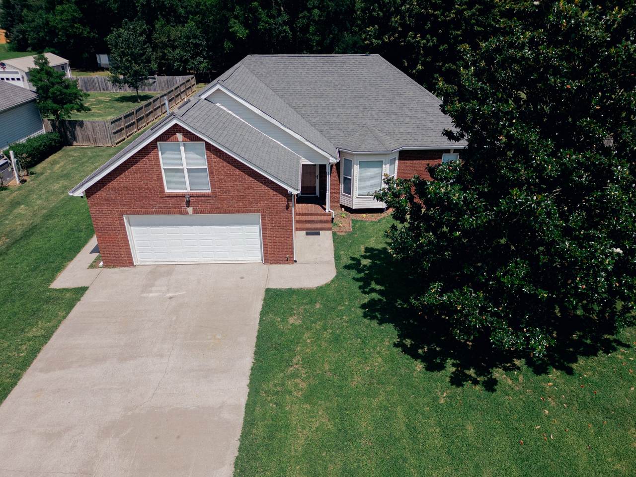 847 Isaac Dr - Photo 1