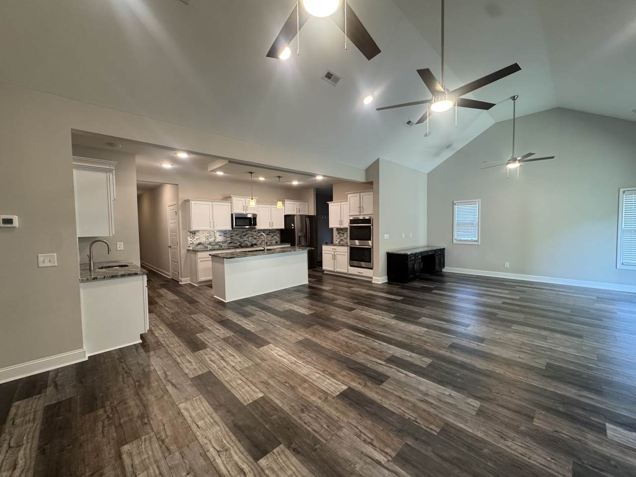 https://bt-photos.global.ssl.fastly.net/nashville/1280_boomver_3_RTC3302492-1.jpg