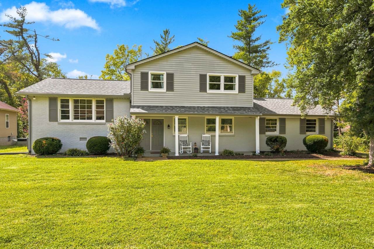 720 Myhr Dr - Photo 1