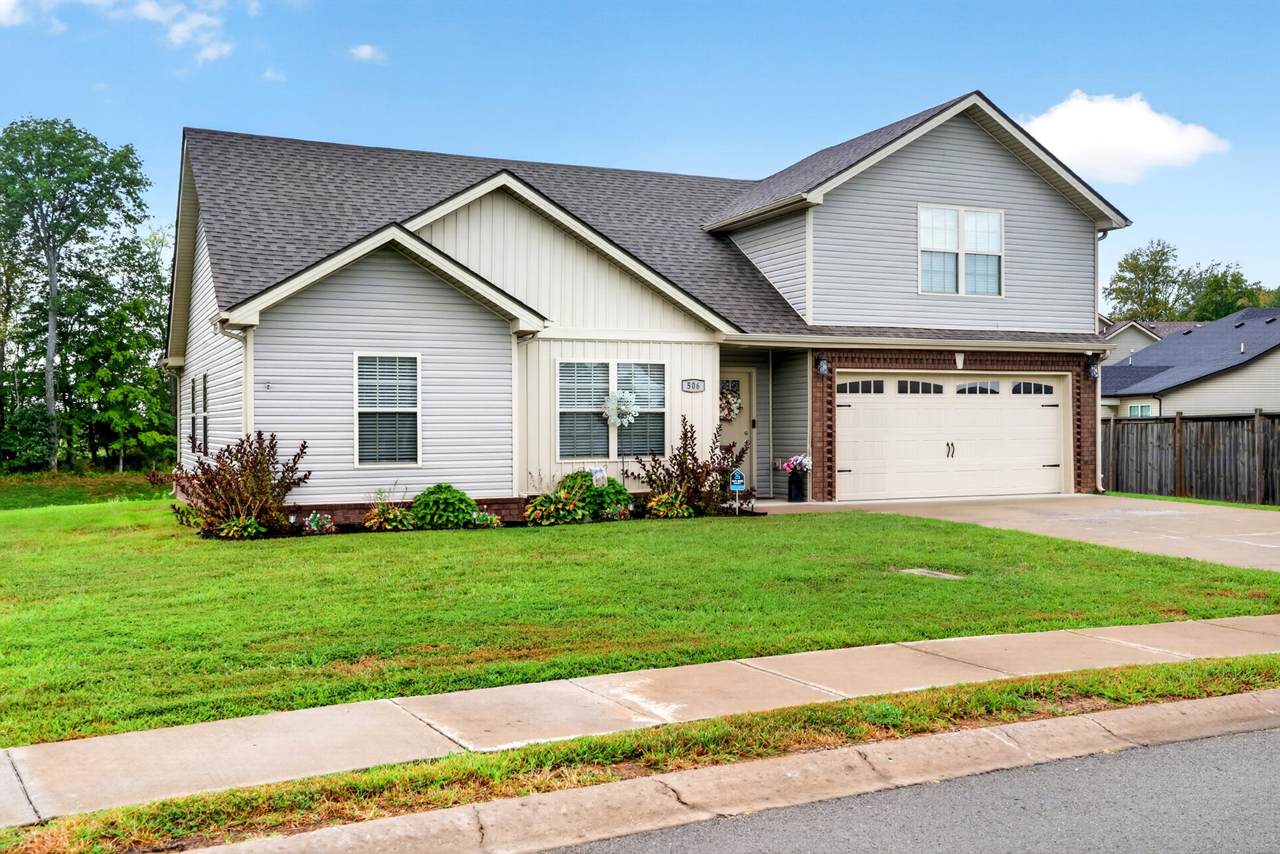 506 Burgess Ct - Photo 1