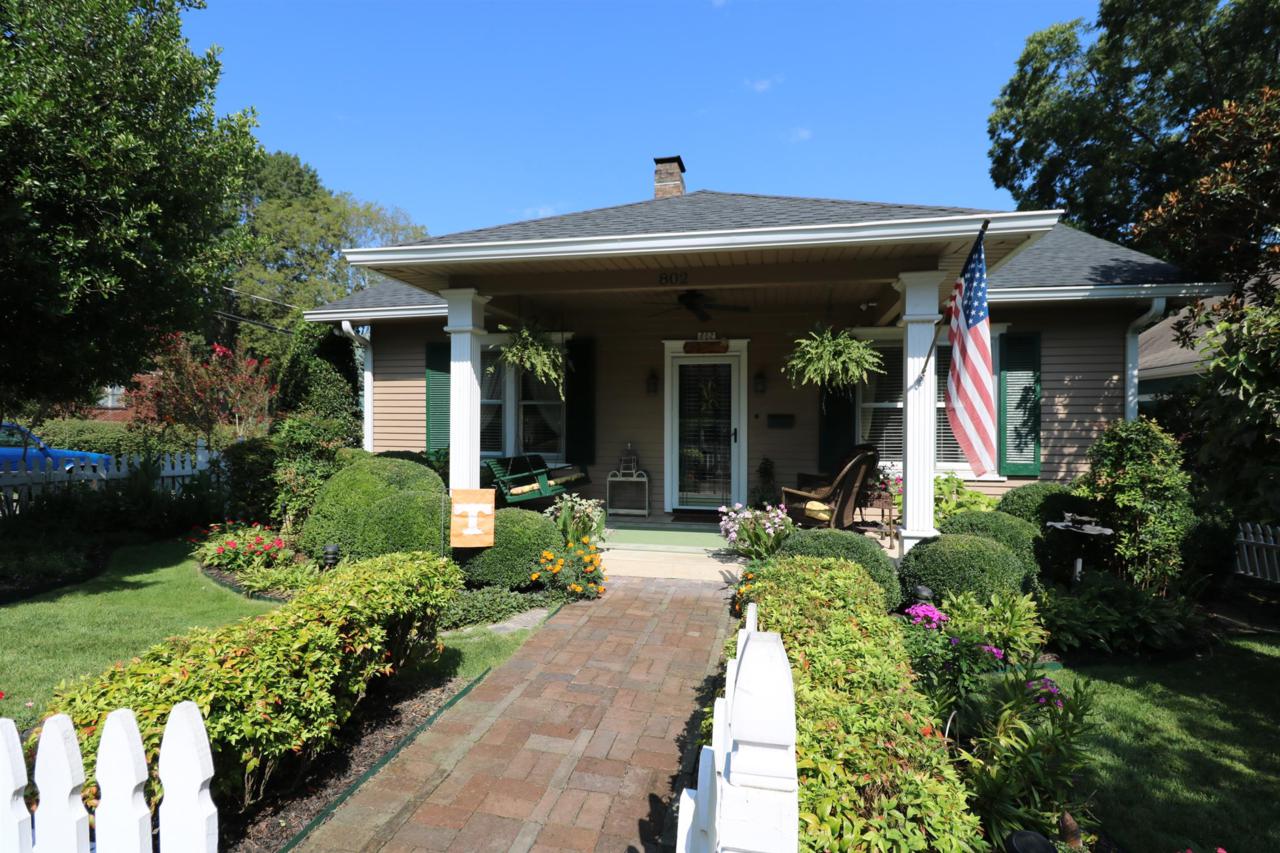 802 Fair St - Photo 1
