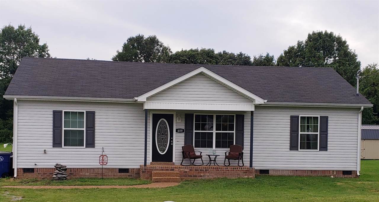 409 Bell St - Photo 1