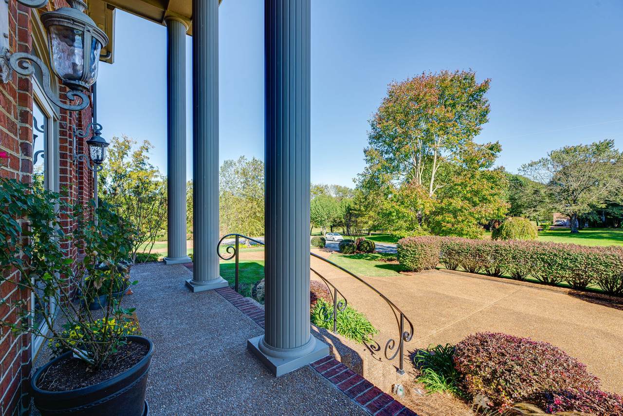 2103 Windsor Pl - Photo 1