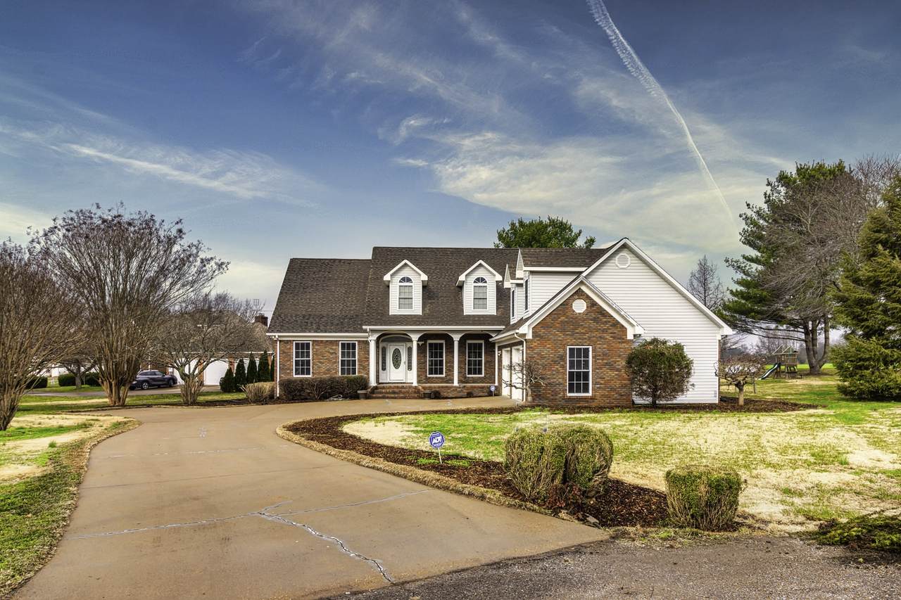 617 Aspen Ct - Photo 1