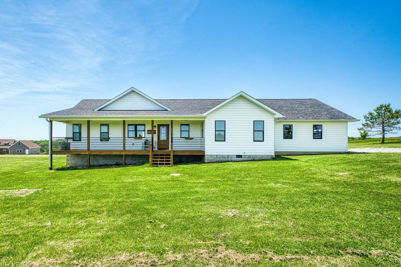 596 Vista View Parkway - Photo 1