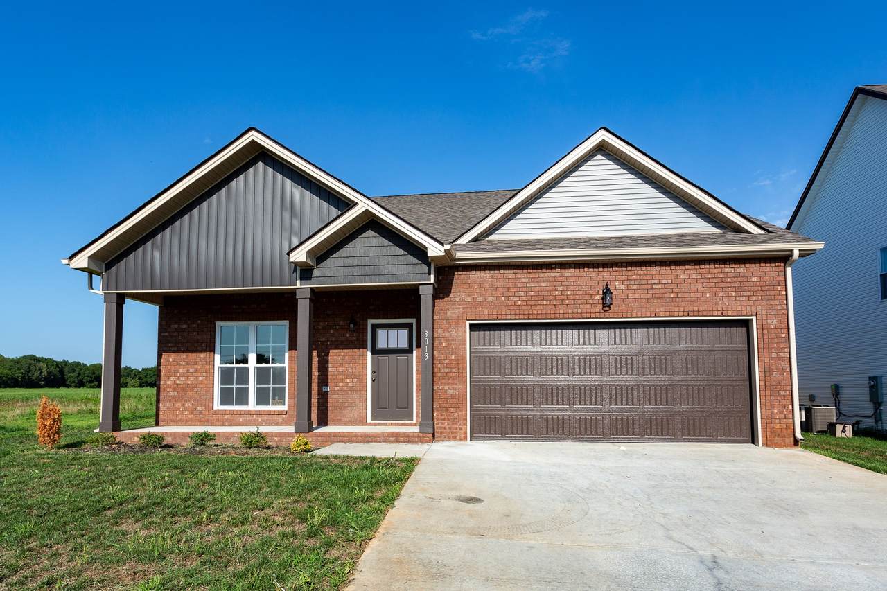 3013 Daphne - Photo 1