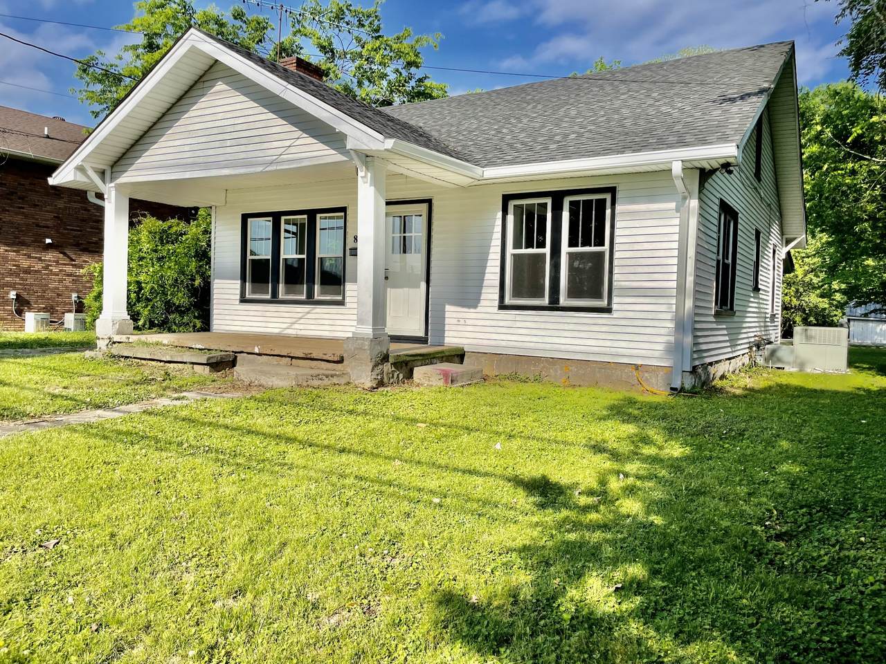 806 Main St - Photo 1