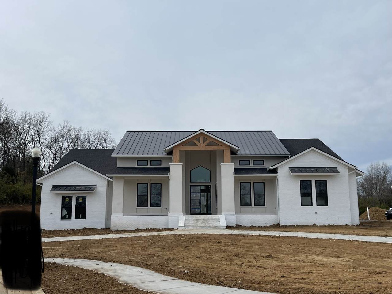 1299 Broad Oaks Dr - Photo 1